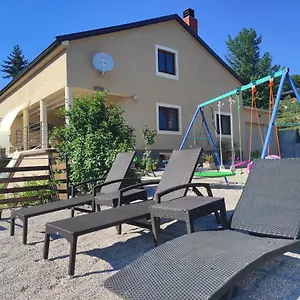 Haus Natura Jurdani